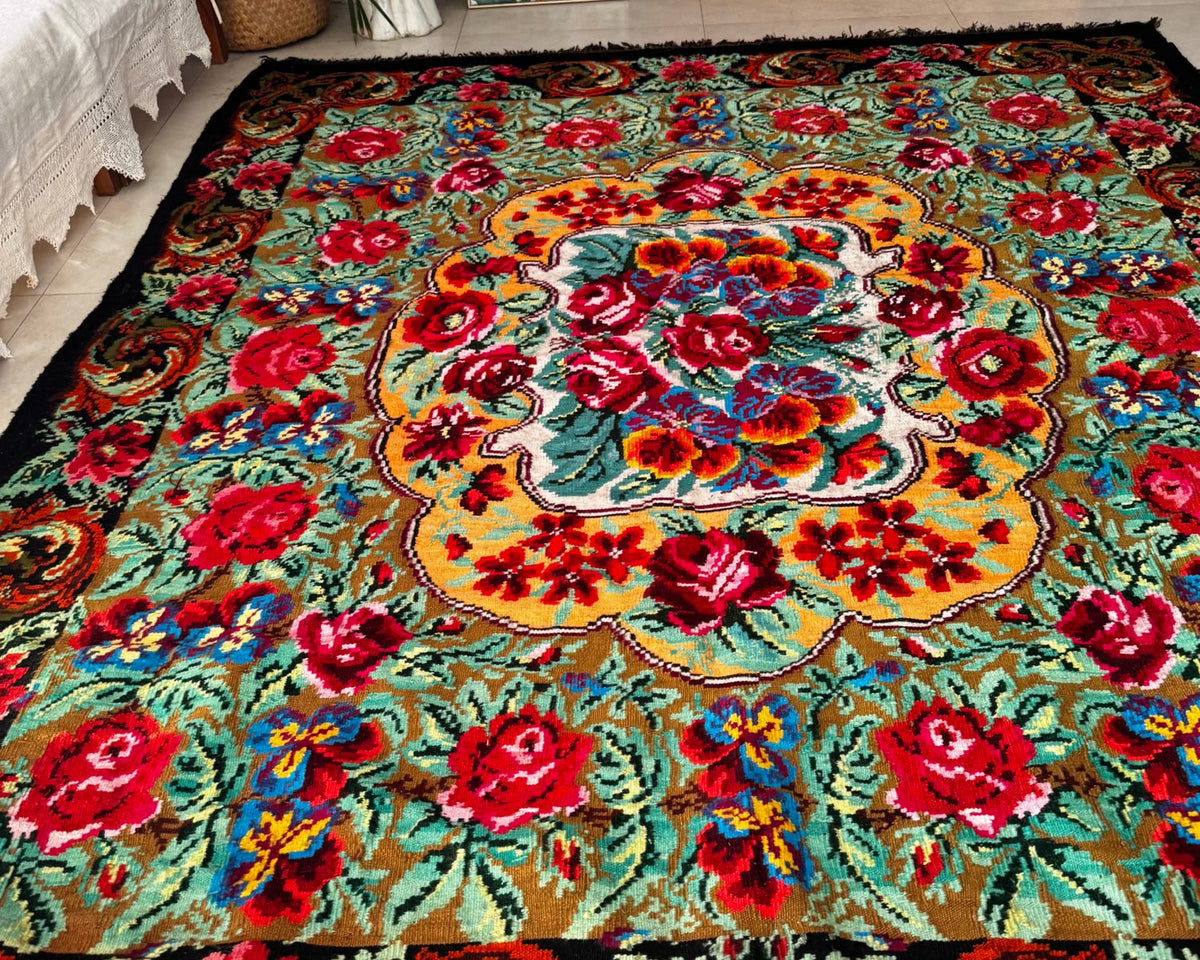 Handwoven Floral Bessarabian Wool Rug, 250x210 cm, view 11