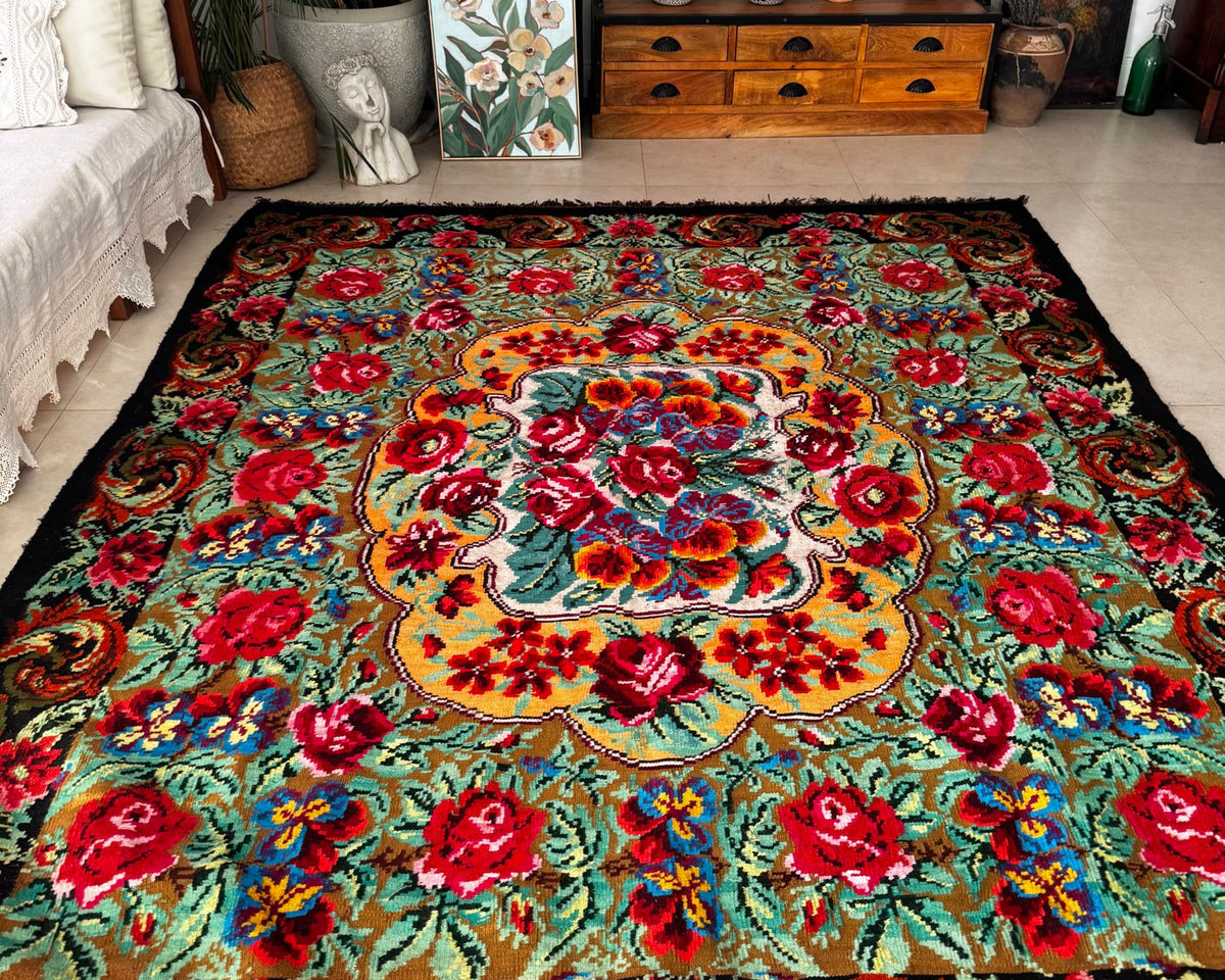 Handwoven Floral Bessarabian Wool Rug, 250x210 cm, view 2