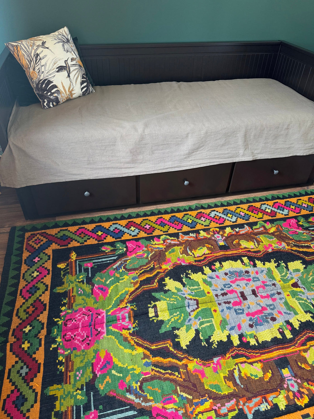 Vintage Floral Romanian Wool Rug, 241x152 cm, view 3