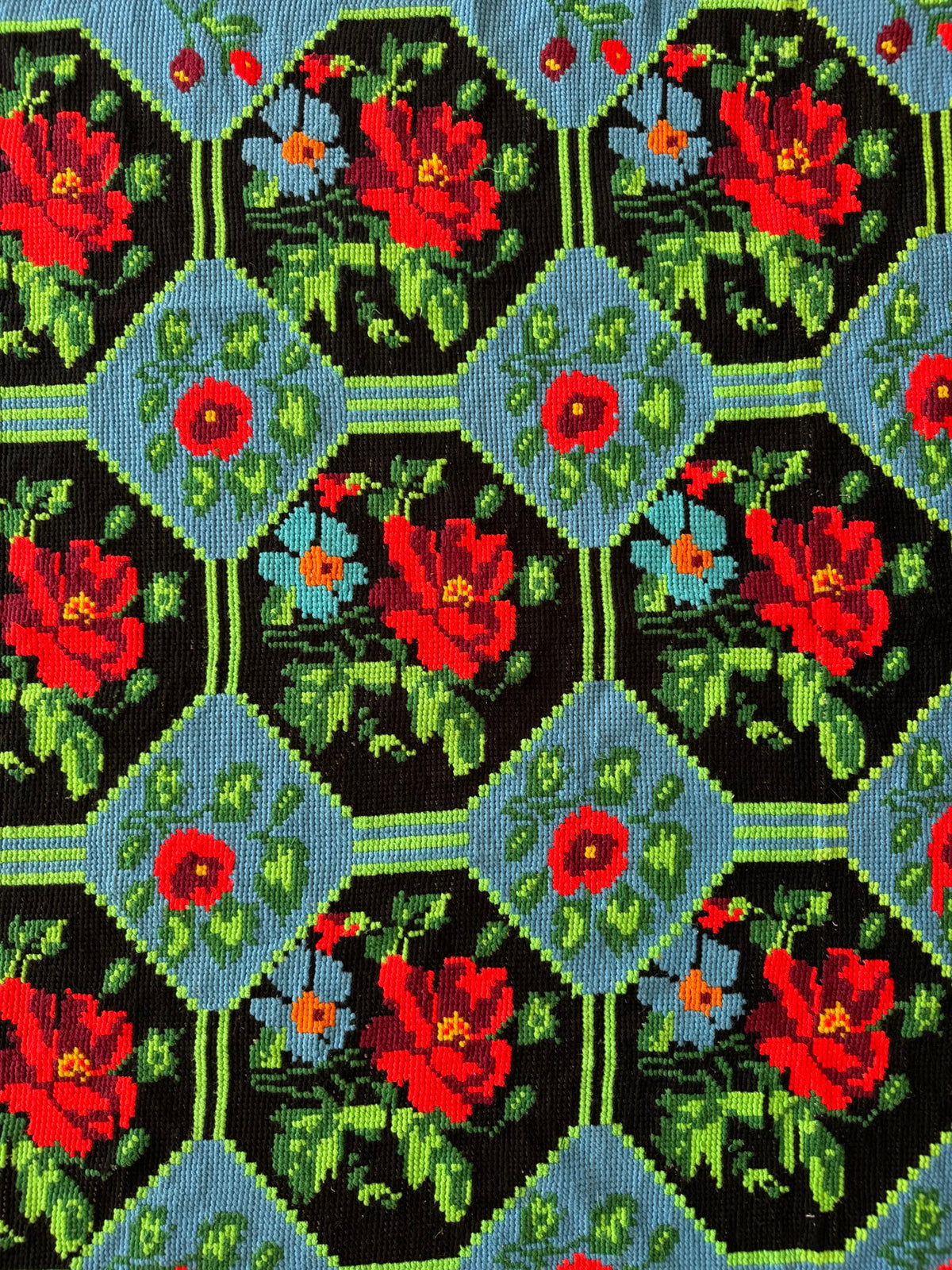 Cross-Stitch Rose Wall Tapestry, Black & Blue, 186x133 cm, view 2
