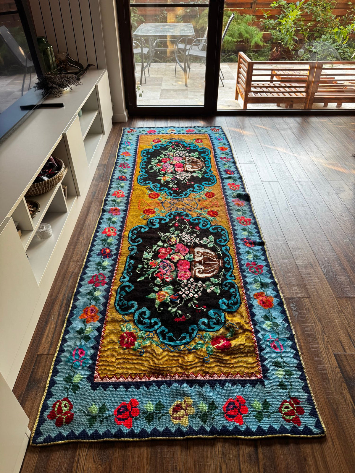 Cross-Stitch Wall Hanging, Flower Baskets, 275x95 cm, view 2