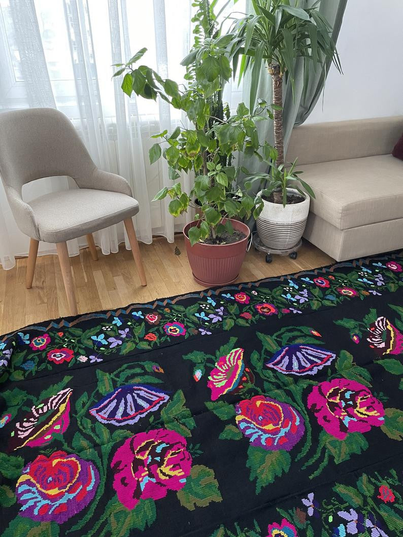 Handwoven Floral Romanian Wool Rug, 294x146 cm, view 3