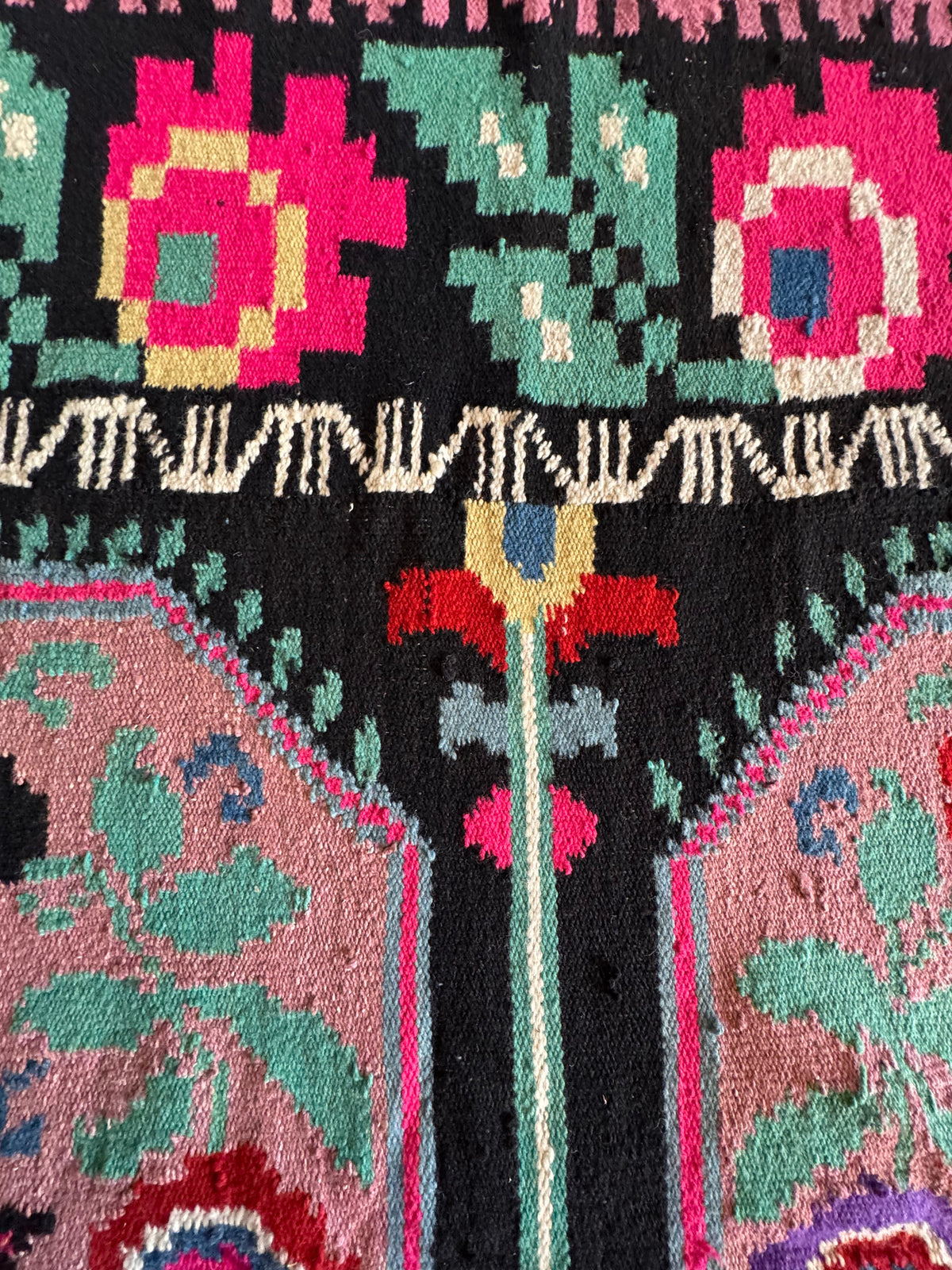 Handwoven Floral Transylvanian Wool Runner Rug, 328x140 cm, view 5