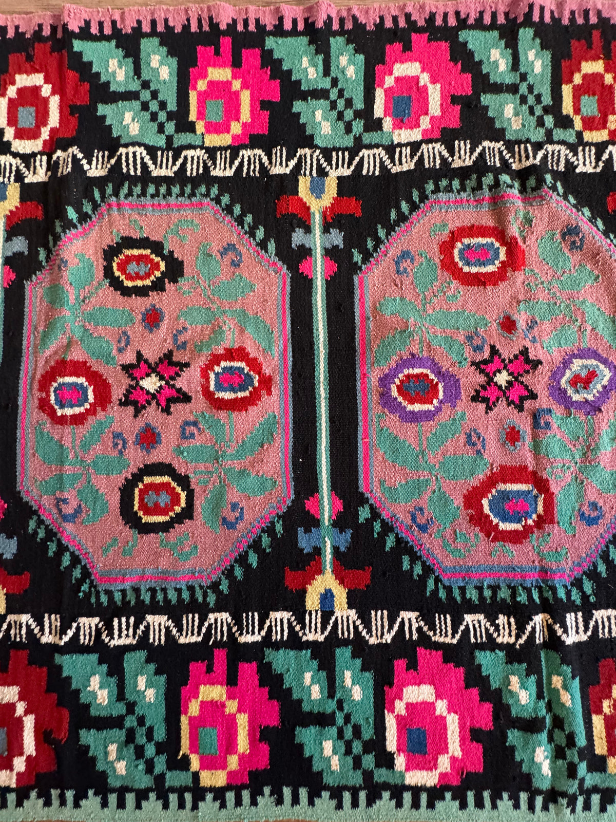 Handwoven Floral Transylvanian Wool Runner Rug, 328x140 cm, view 8