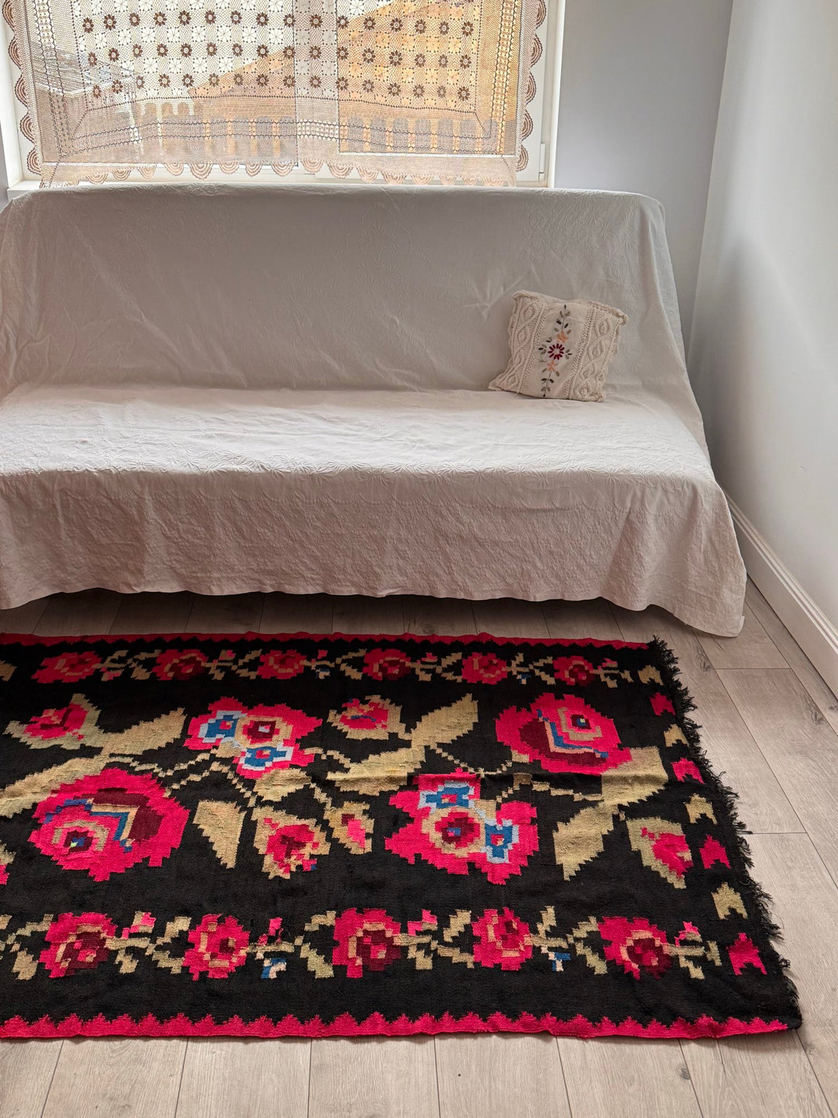 Vintage Pink Floral Maramureș Rug, 162x125 cm, view 4