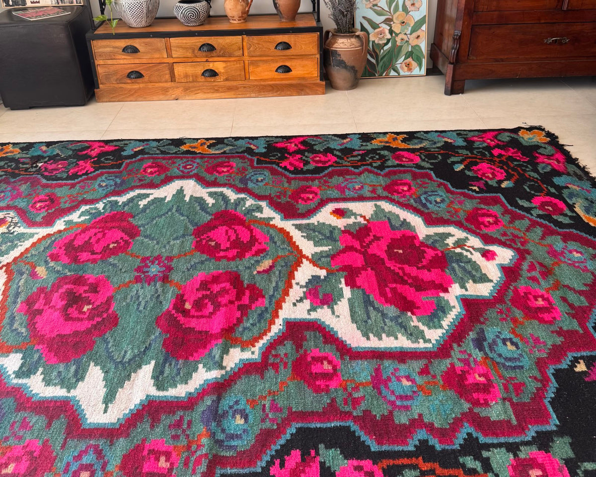 Old Floral Bessarabian Wool Rug, 300x200 cm, view 15