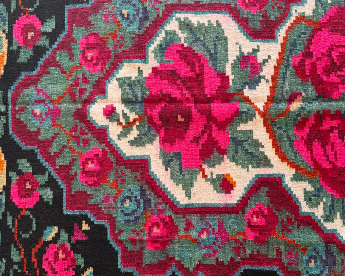 Old Floral Bessarabian Wool Rug, 300x200 cm, view 5