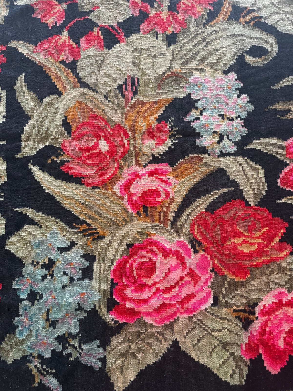 Old Floral Bessarabian Wool Rug, 400x225 cm, view 12