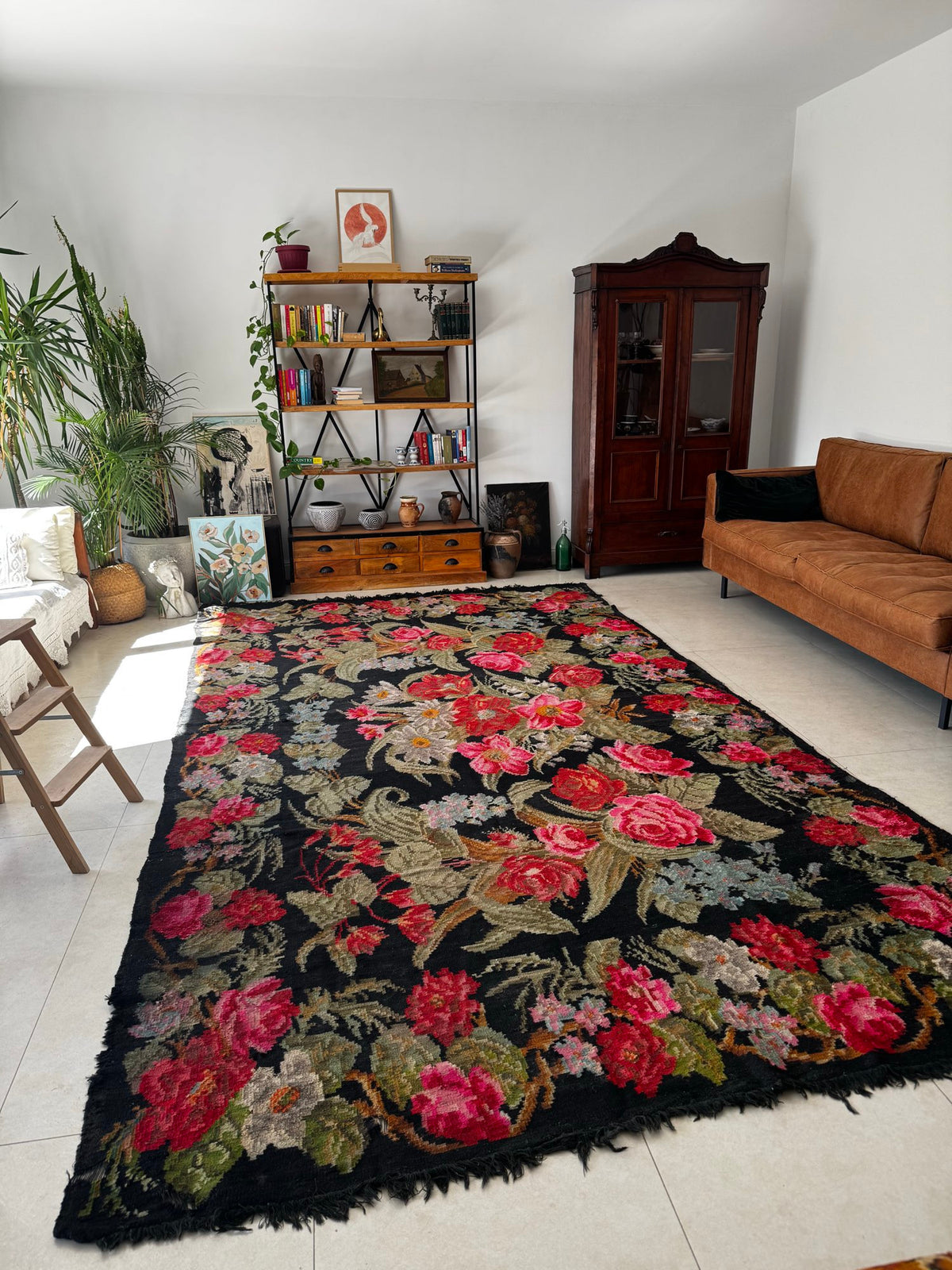 Old Floral Bessarabian Wool Rug, 400x225 cm, view 4