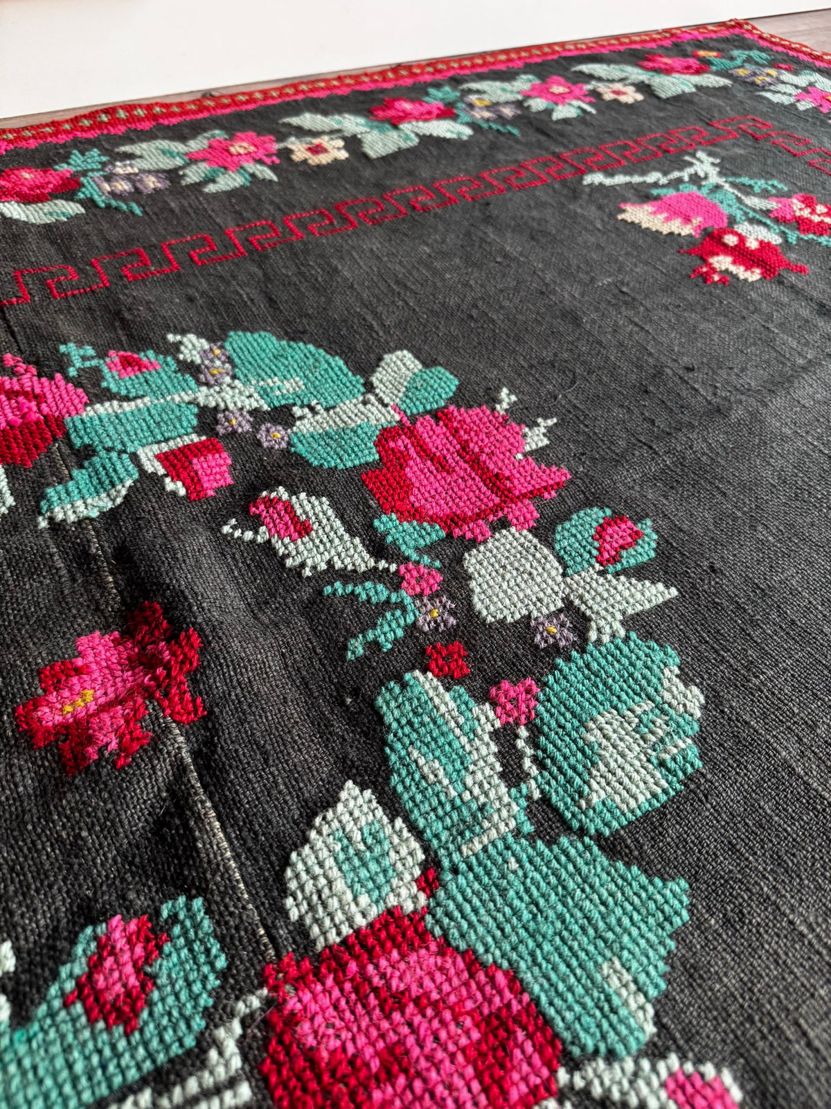Old Gray Floral Romanian Wool Rug, 205x125 cm, view 11