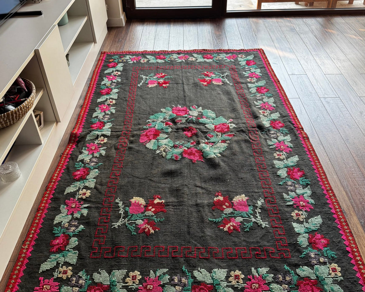Old Gray Floral Romanian Wool Rug, 205x125 cm, view 2