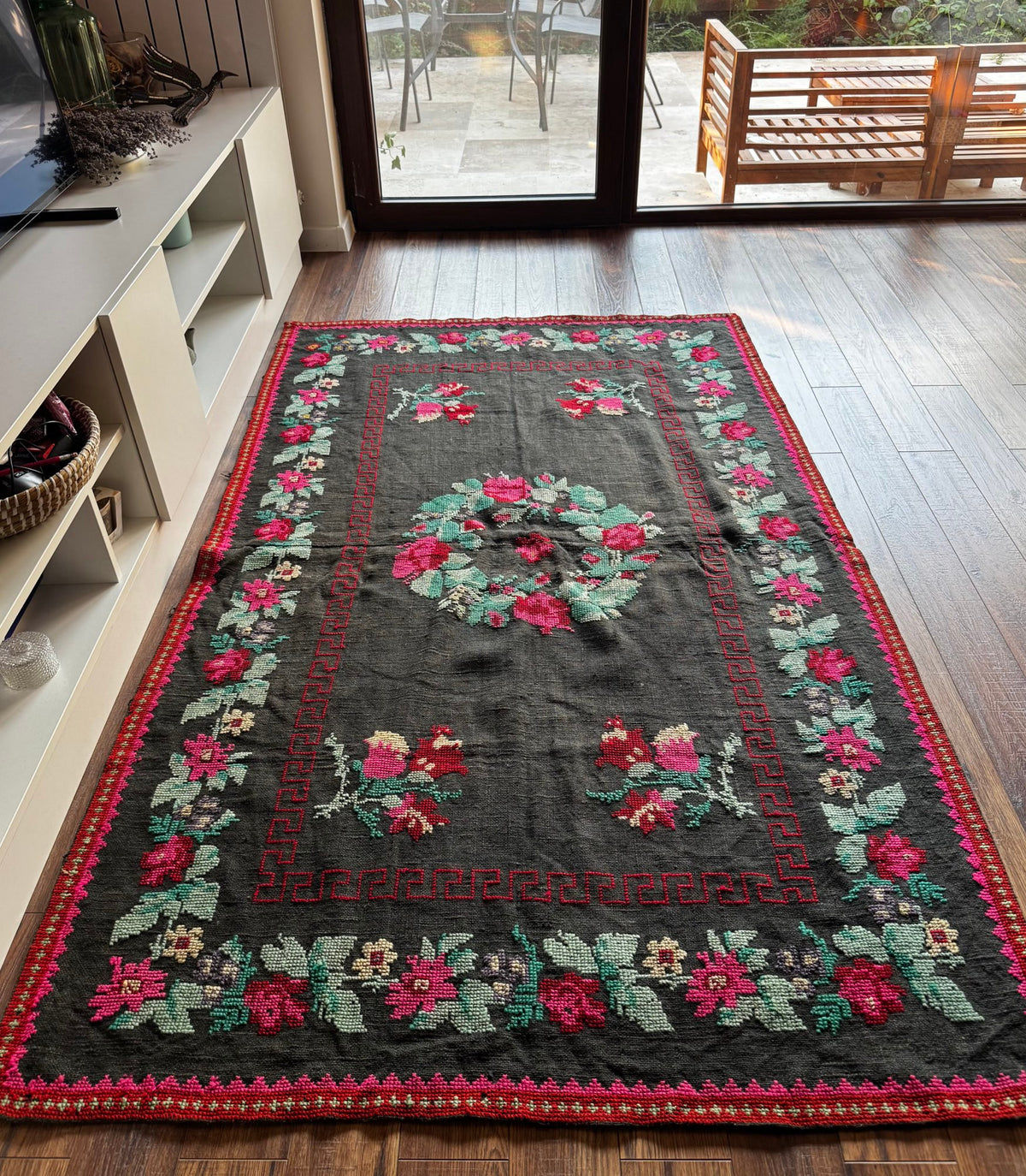 Old Gray Floral Romanian Wool Rug, 205x125 cm, view 2