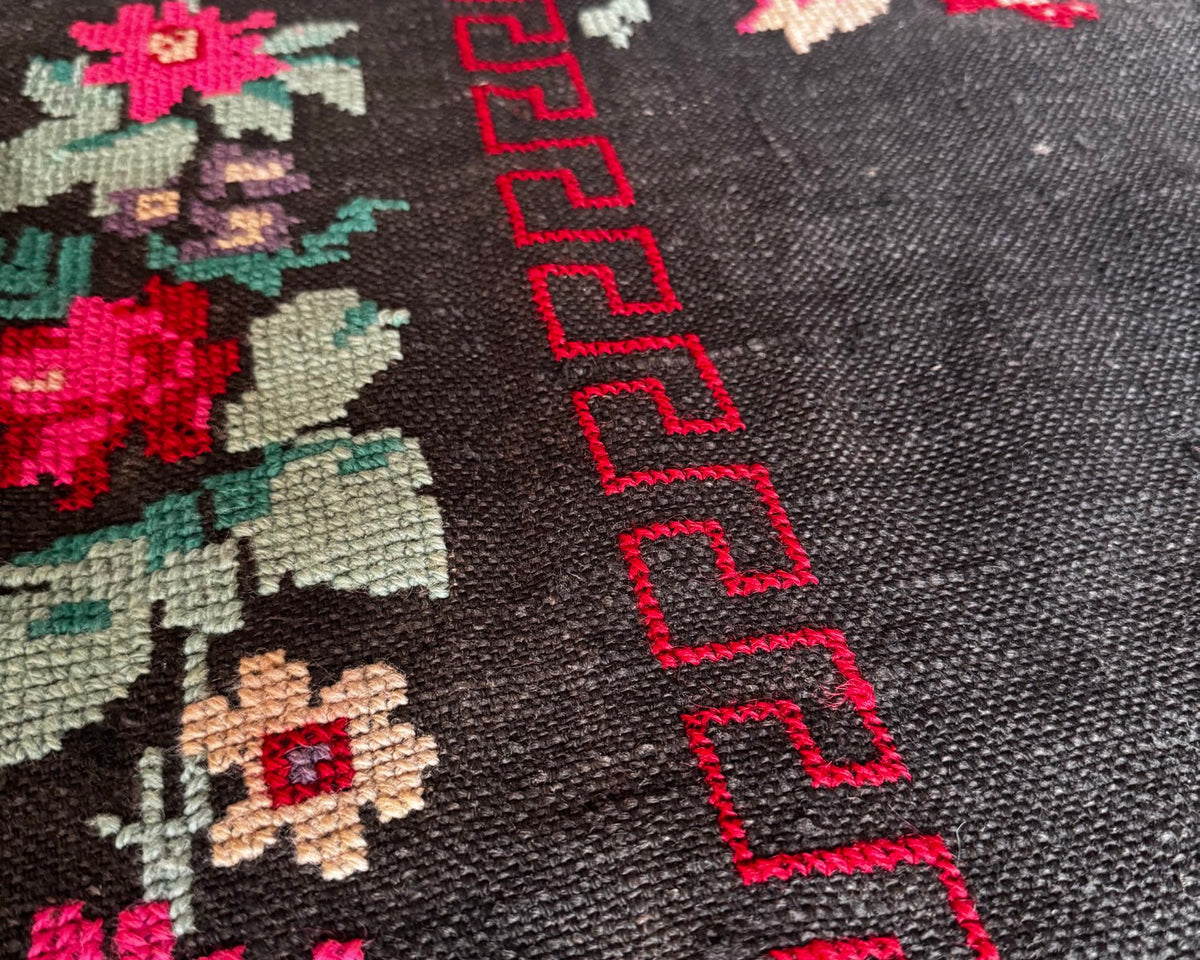 Old Gray Floral Romanian Wool Rug, 205x125 cm, view 3