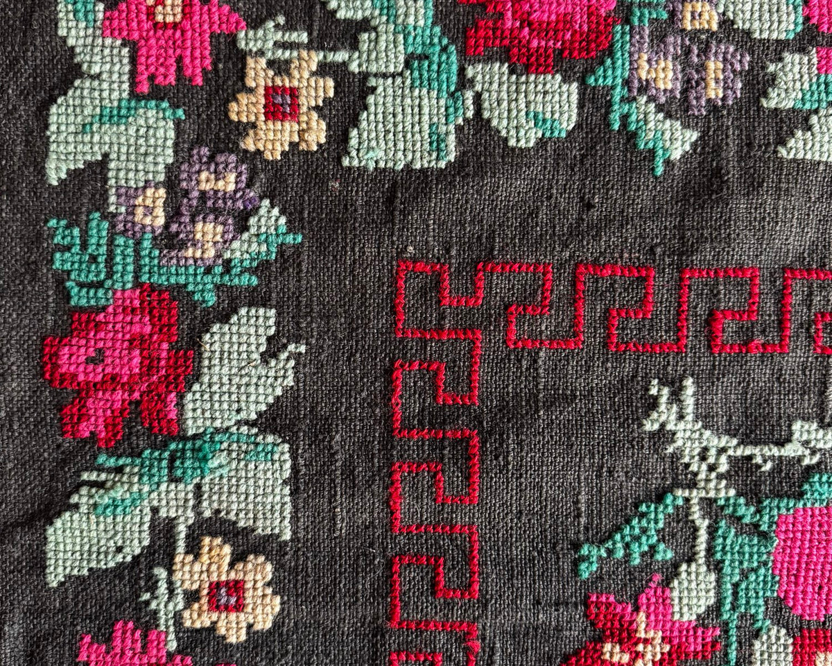 Old Gray Floral Romanian Wool Rug, 205x125 cm, view 4