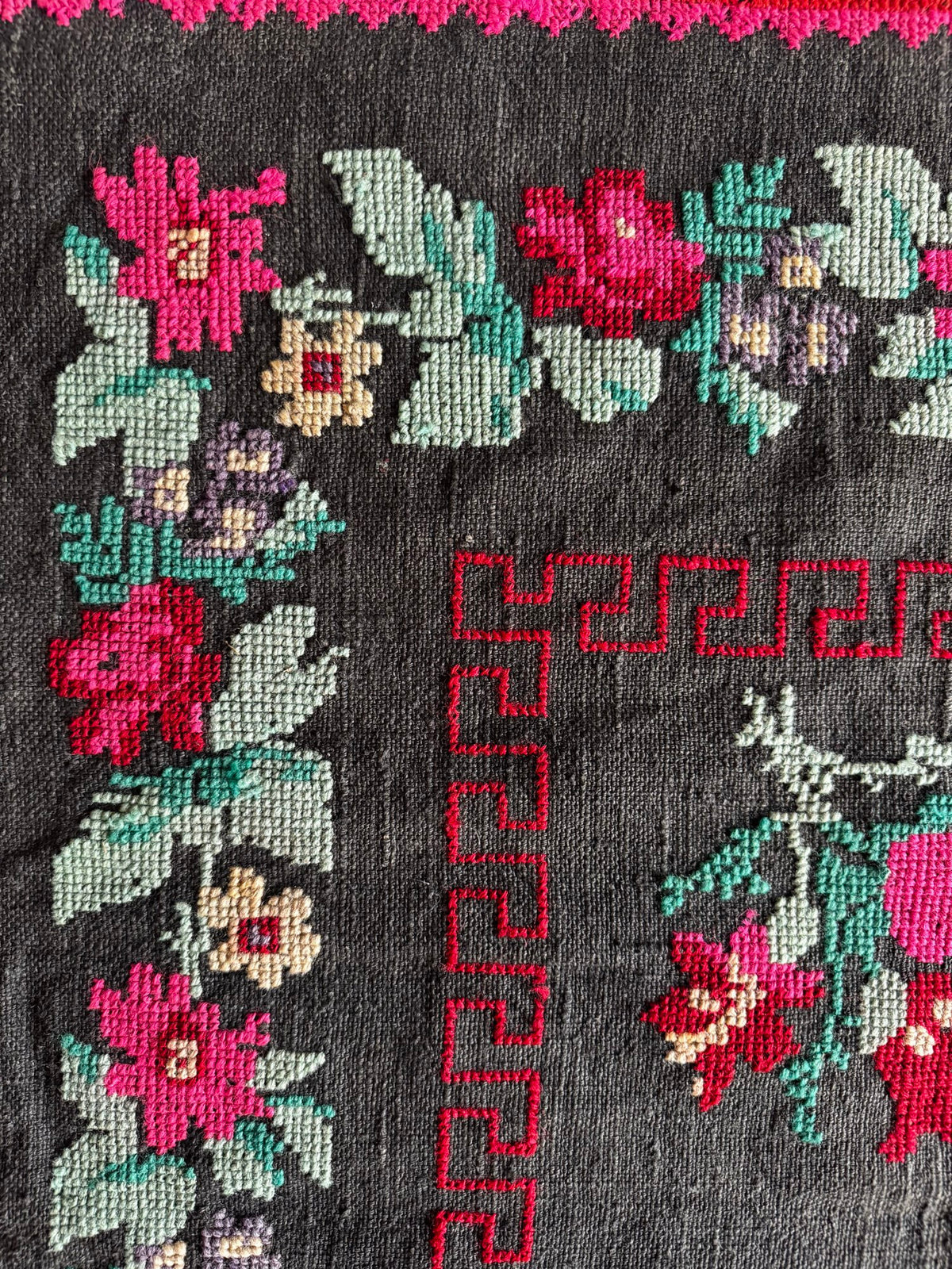 Old Gray Floral Romanian Wool Rug, 205x125 cm, view 4