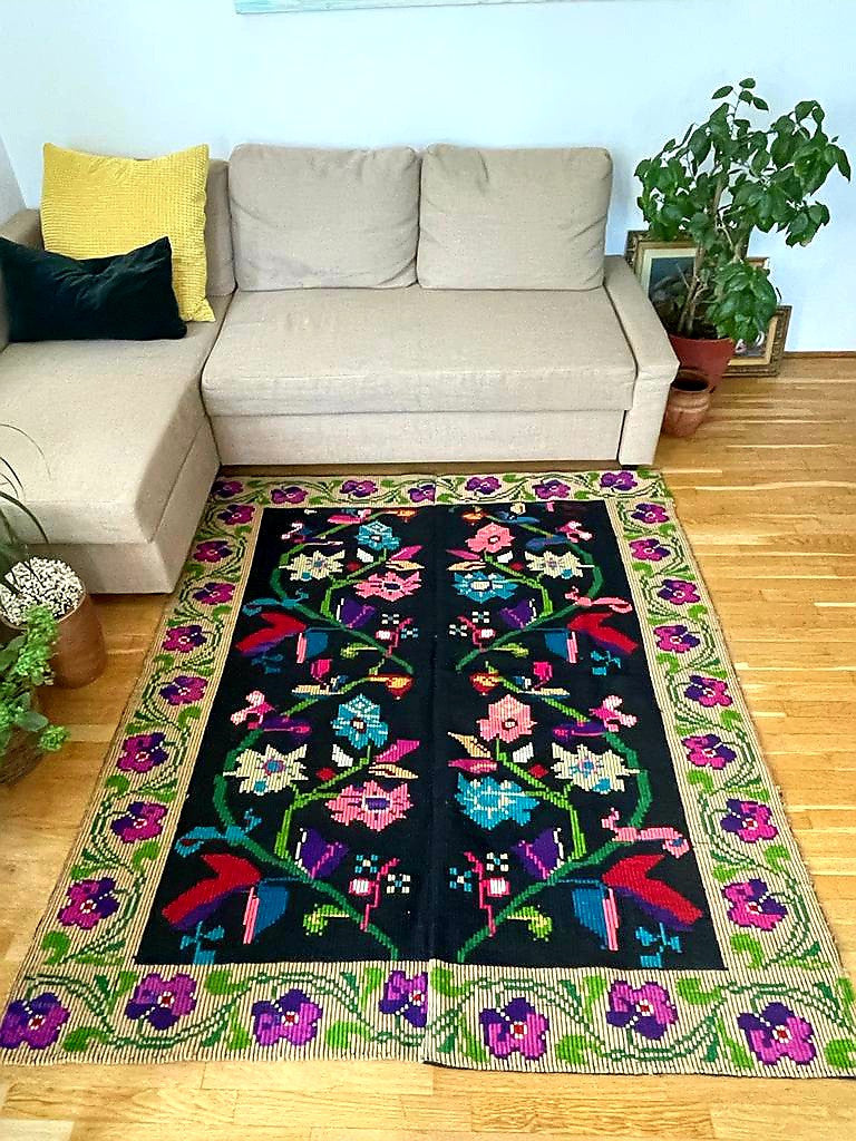 Handwoven Black Floral Oltenian Wool Rug, 180x153 cm, view 6
