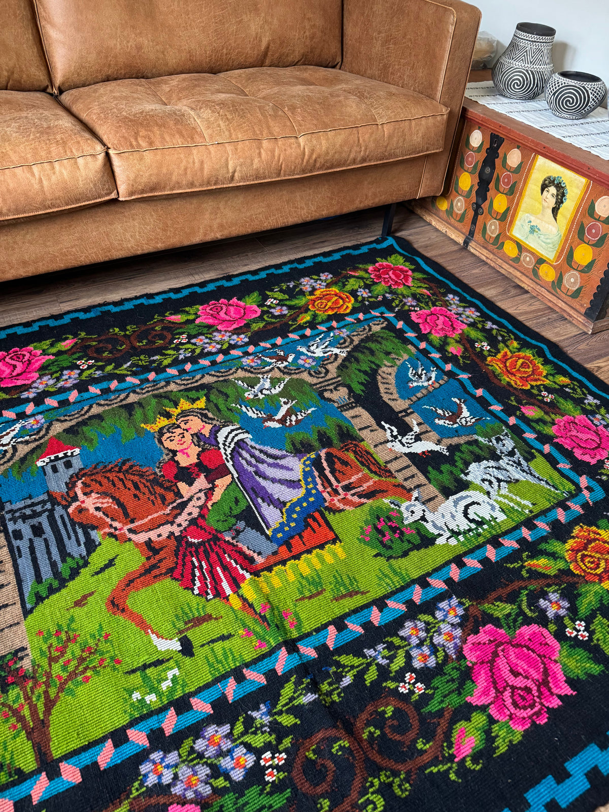 Handwoven Oltenian Wool Rug with Wedding Scene, 218x157 cm, view 13