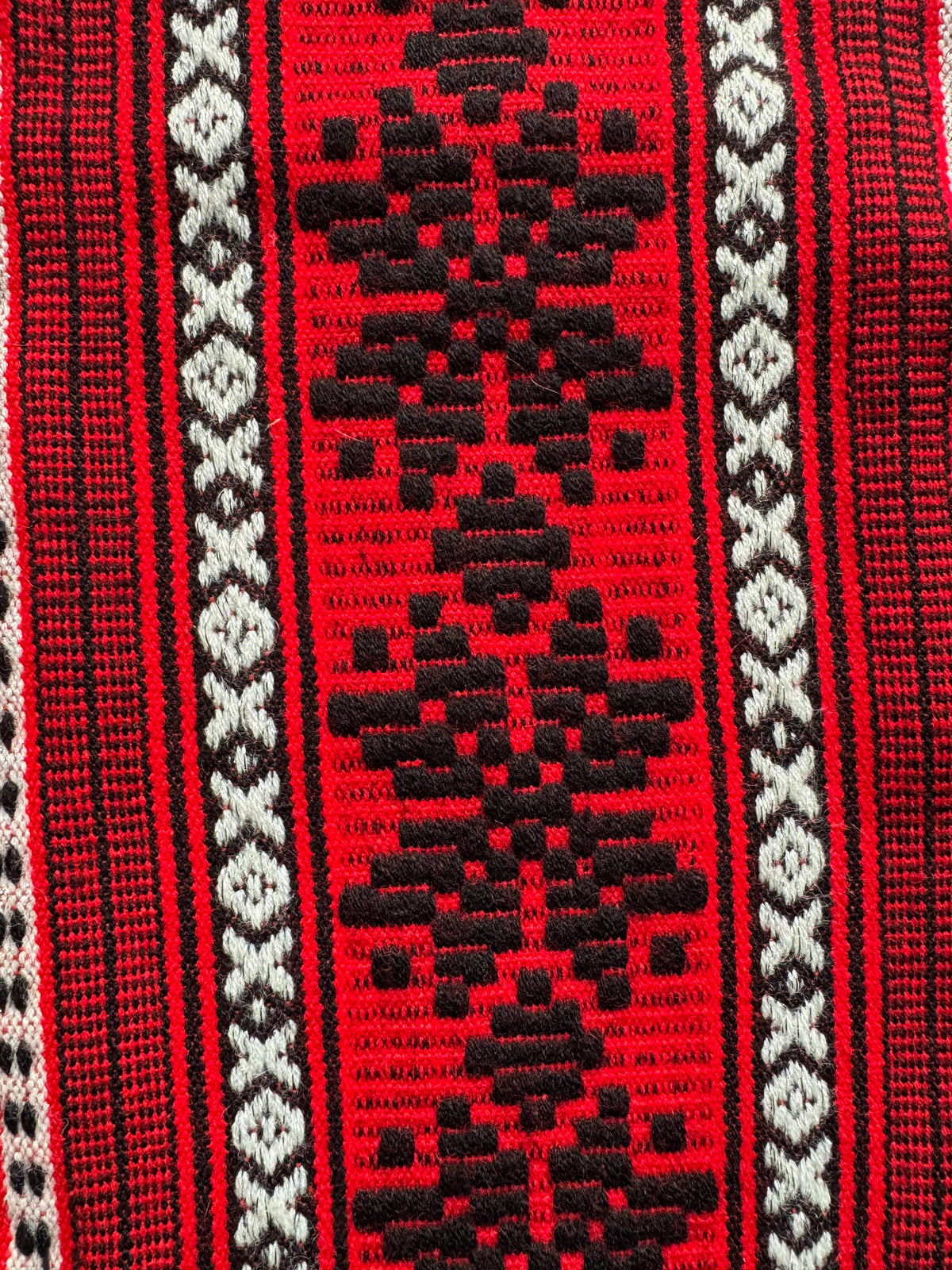 Red Romanian Pattern Table Runner, 137x40 cm, view 9