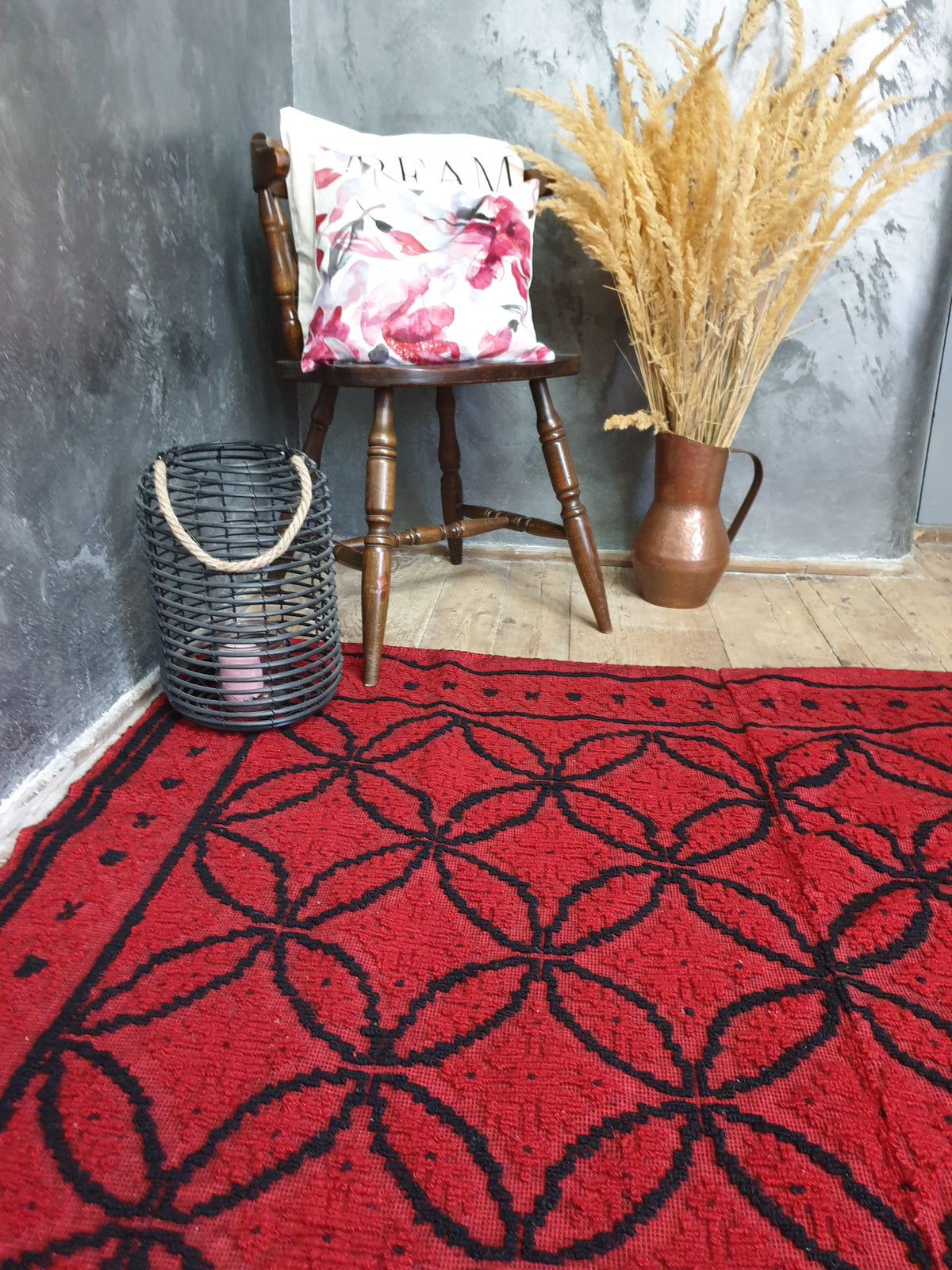 Handwoven Red & Black Romanian Wool Rug, 210x163 cm, view 4