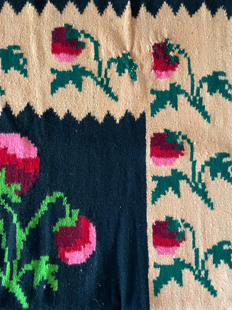 Handwoven Floral Romanian Wool Rug, 225x167 cm, view 10