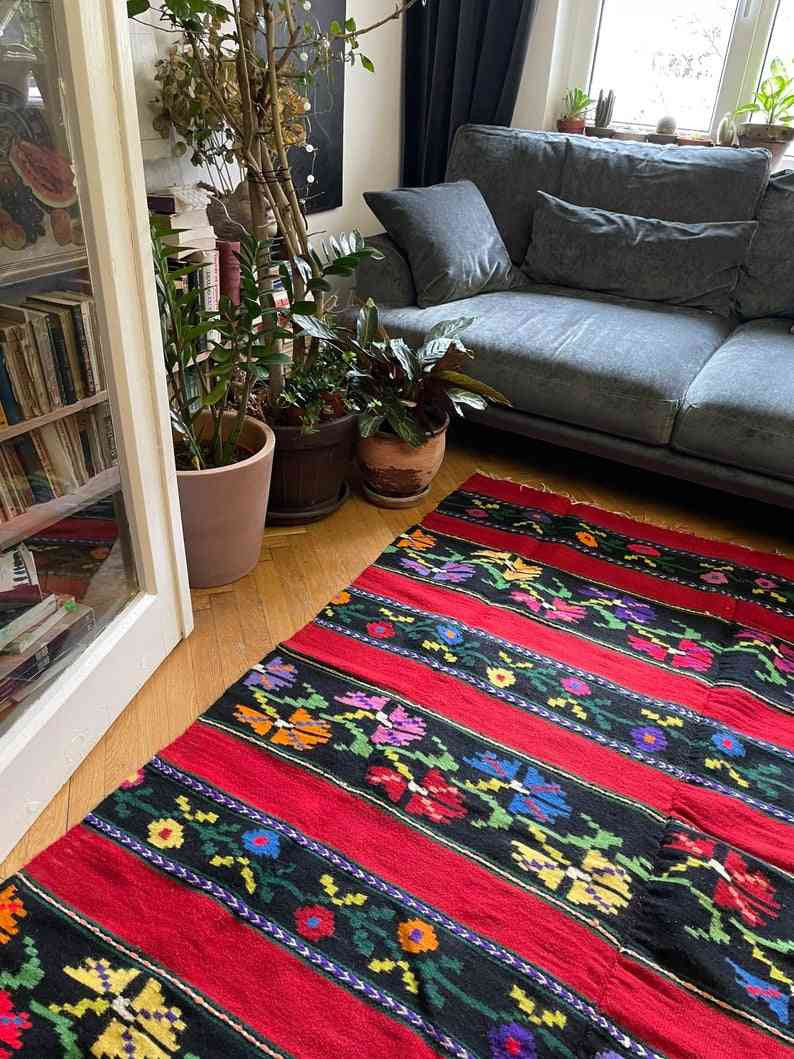 Handwoven Red Floral Romanian Wool Rug, 230x161 cm, view 10