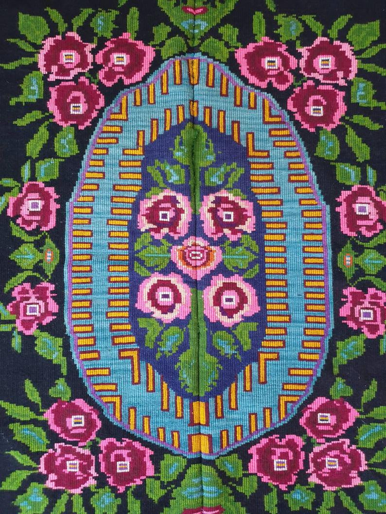 Handwoven Green Floral Romanian Wool Rug, 232x170 cm, view 2