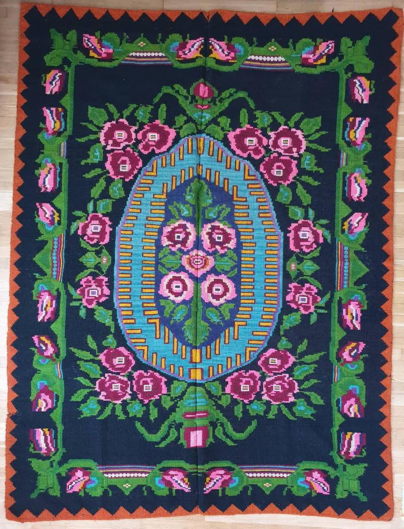 Handwoven Green Floral Romanian Wool Rug, 232x170 cm, view 3