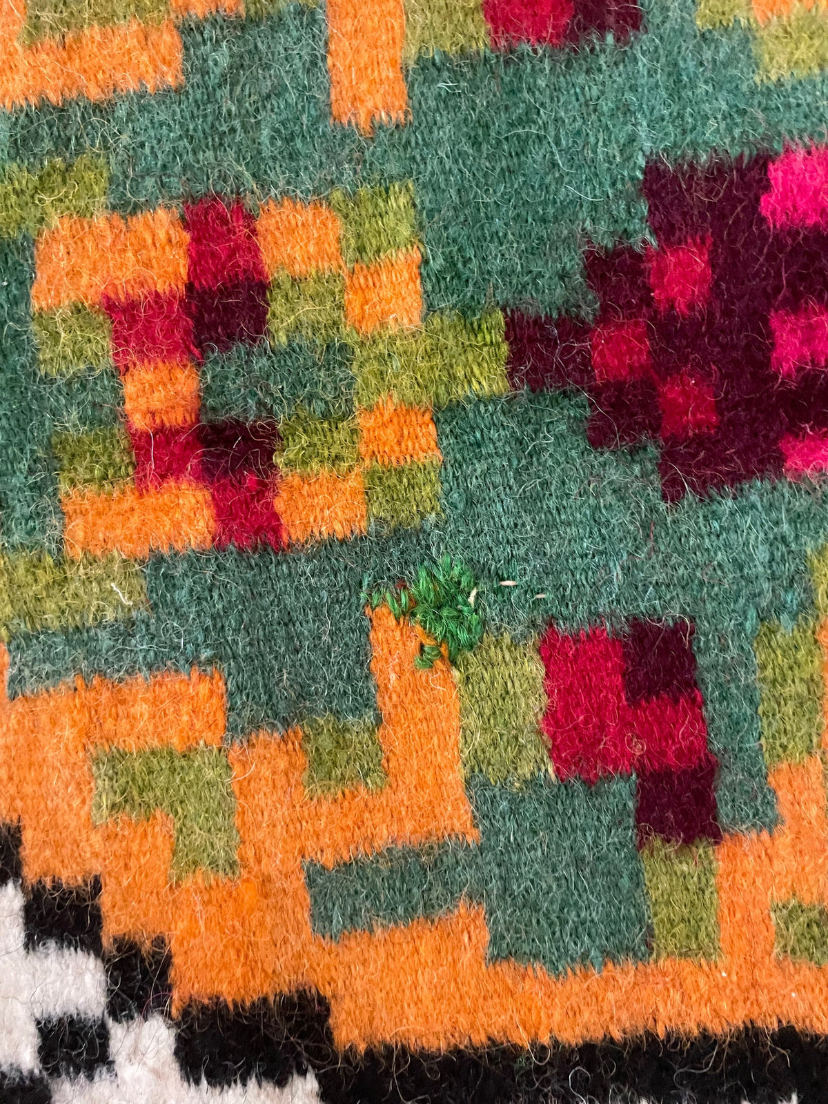 Handwoven Floral Romanian Wool Rug, 316x182 cm, view 12
