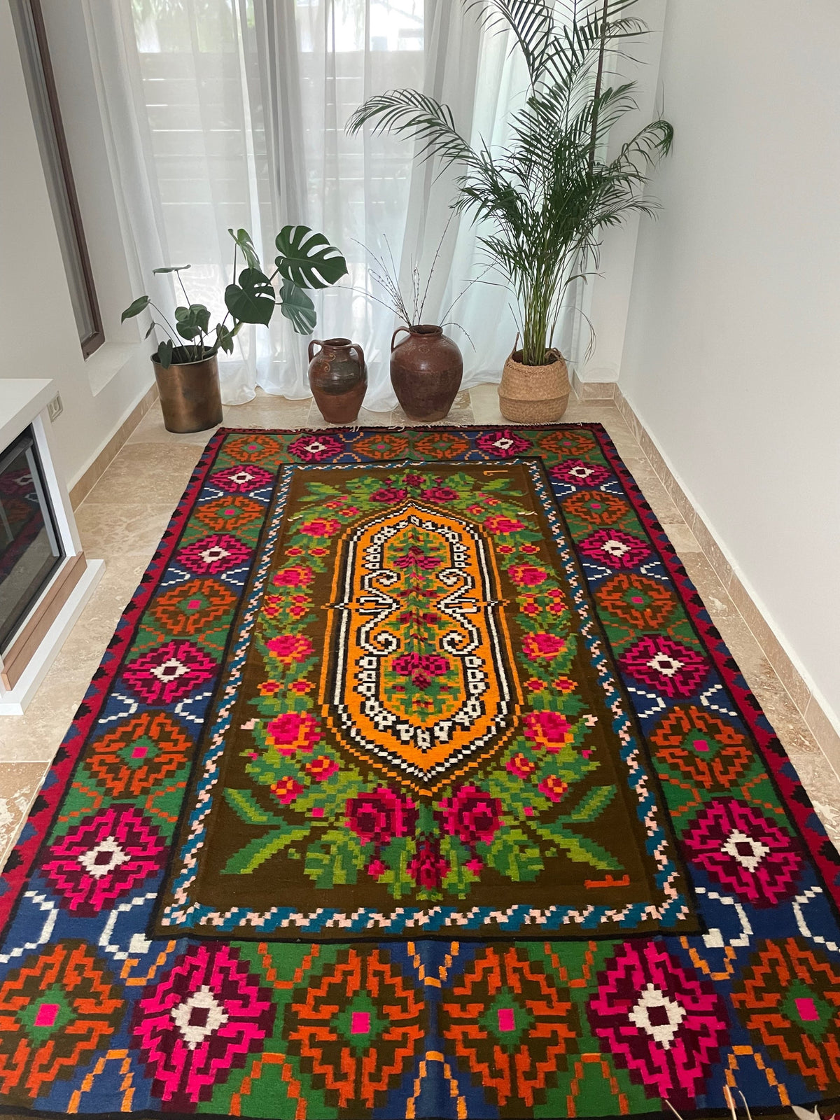 Handwoven Floral Romanian Wool Rug, 316x182 cm, view 14