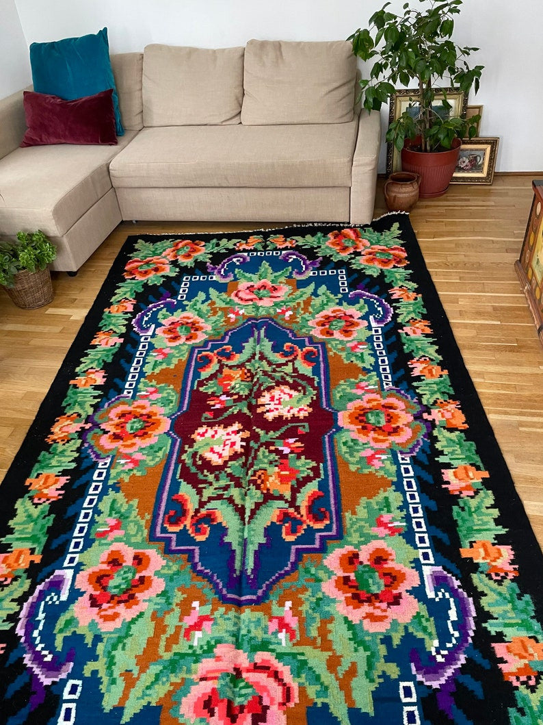 Handwoven Blue Floral Romanian Wool Rug, 318x165 cm, view 4