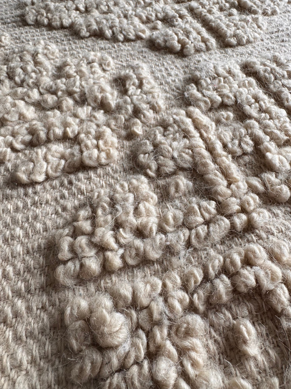 Handwoven Geometric Romanian Wool Rug, 223x183 cm, view 8