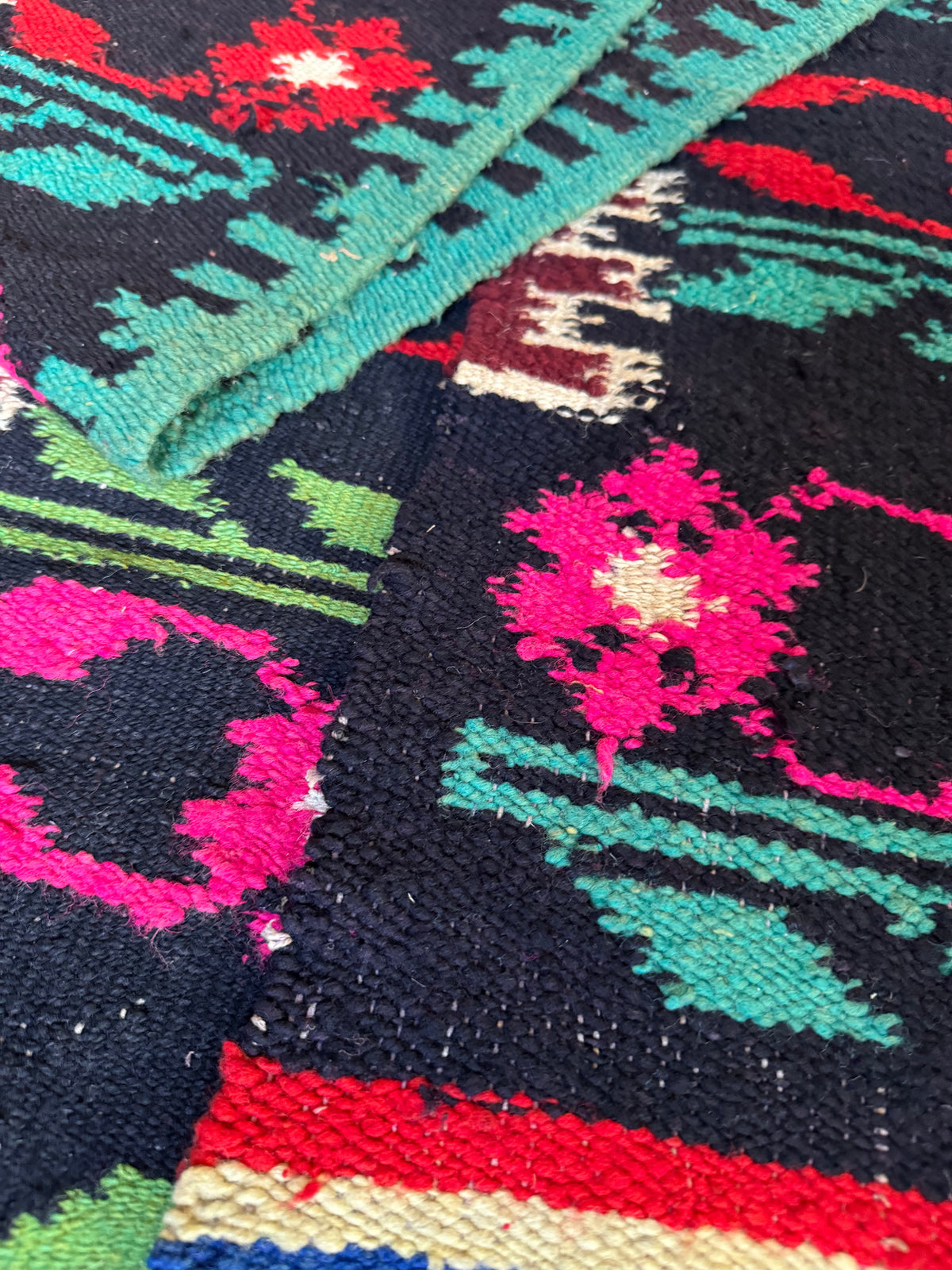 Handwoven Black Floral Romanian Wool Runner Rug, 336x33 cm, view 7