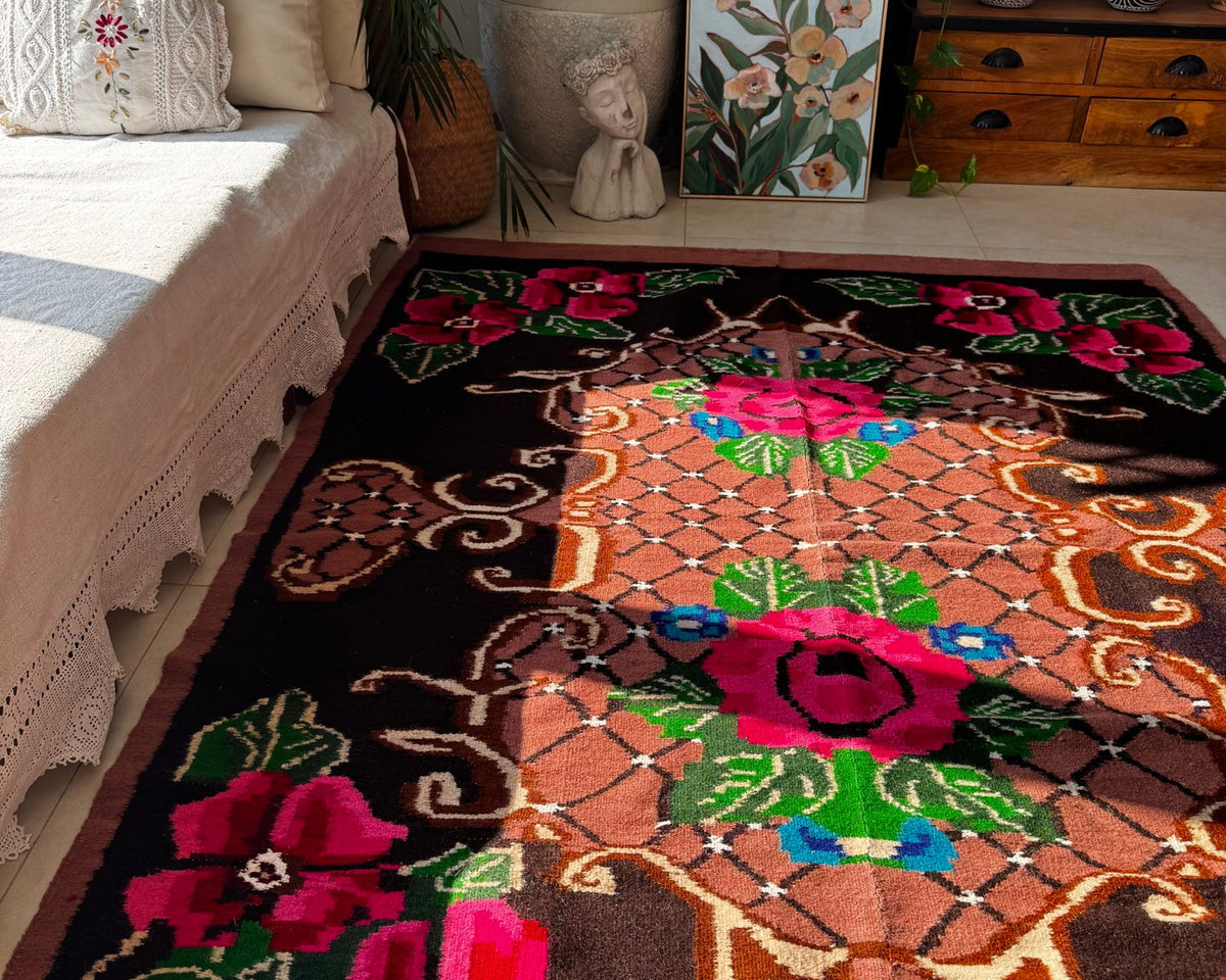 Vintage Floral Banat Wool Rug, 190x150 cm, view 3