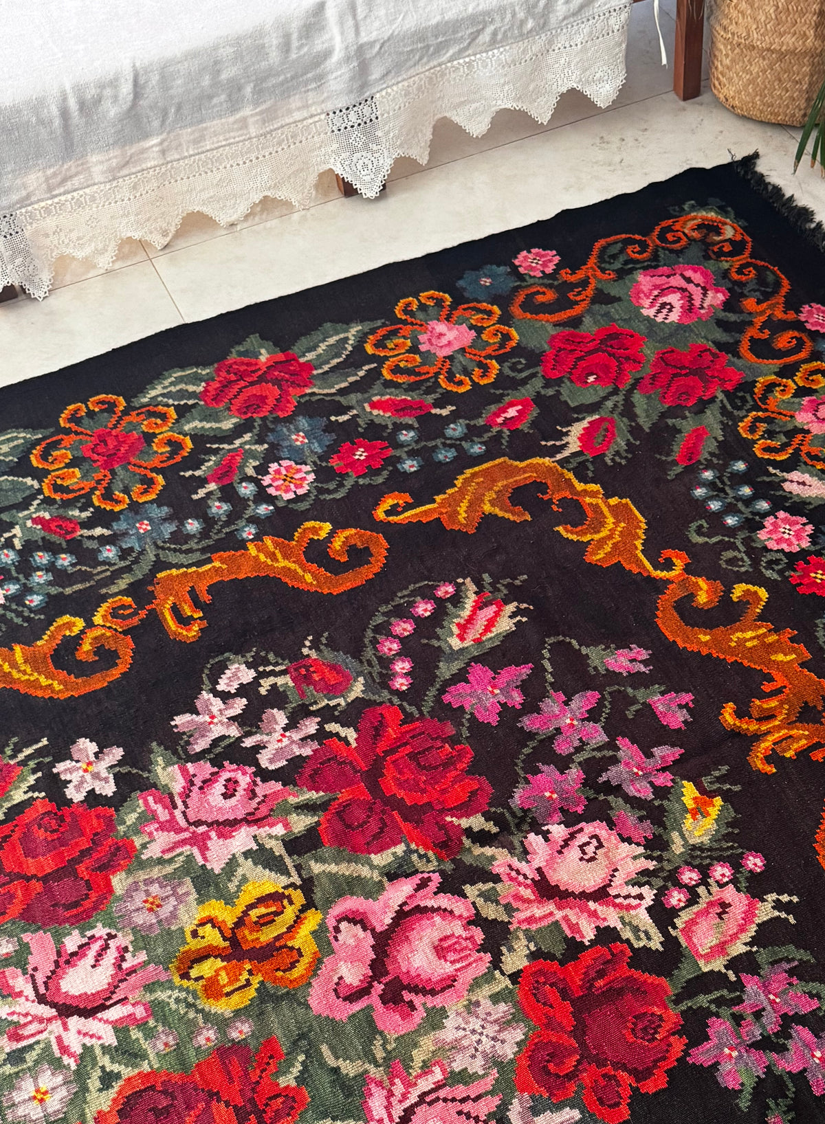 Vintage Bessarabian handwoven wool rug, floral design on black background – photo 12