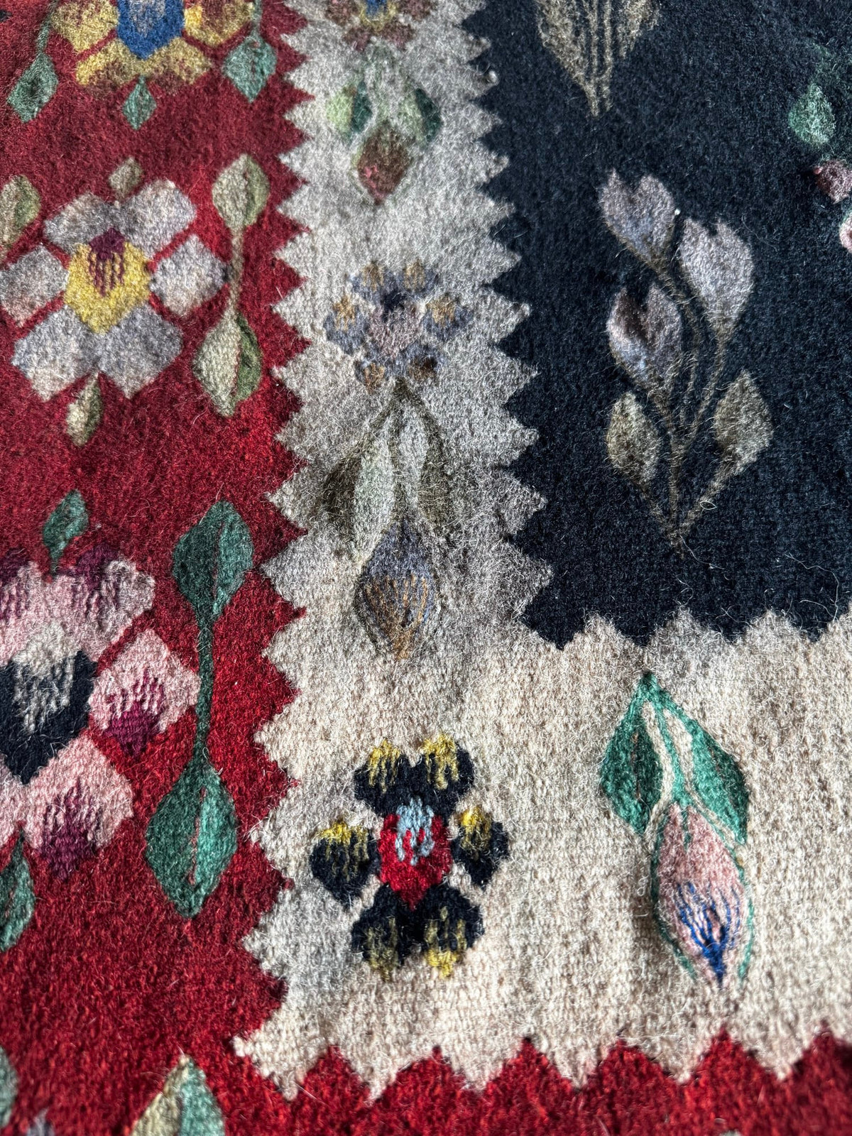 Vintage Geometric Oltenian Wool Kilim Rug, 195x143 cm, view 10