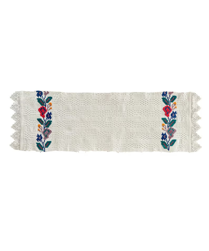 Vintage Romanian Folk Towel with Lace, 66x21 cm, view 2