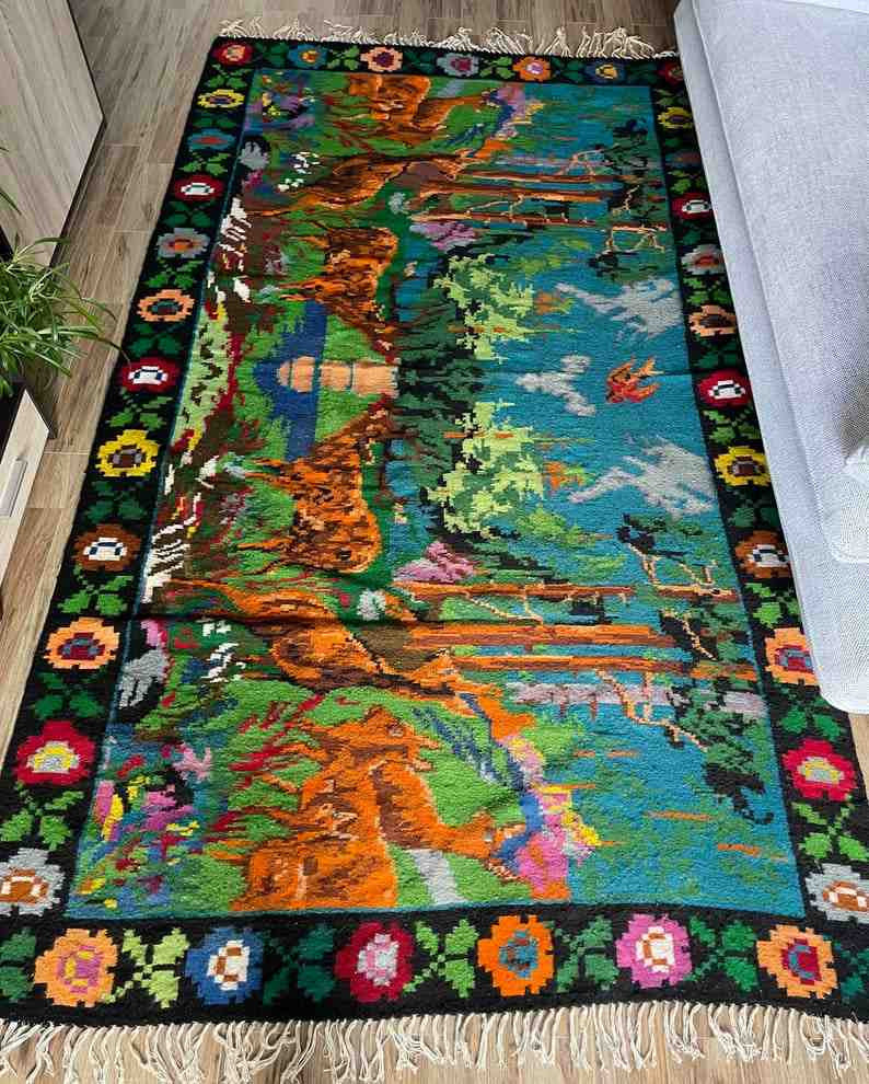 Vintage Romanian Rug with Deer, 300x172 cm, view 2