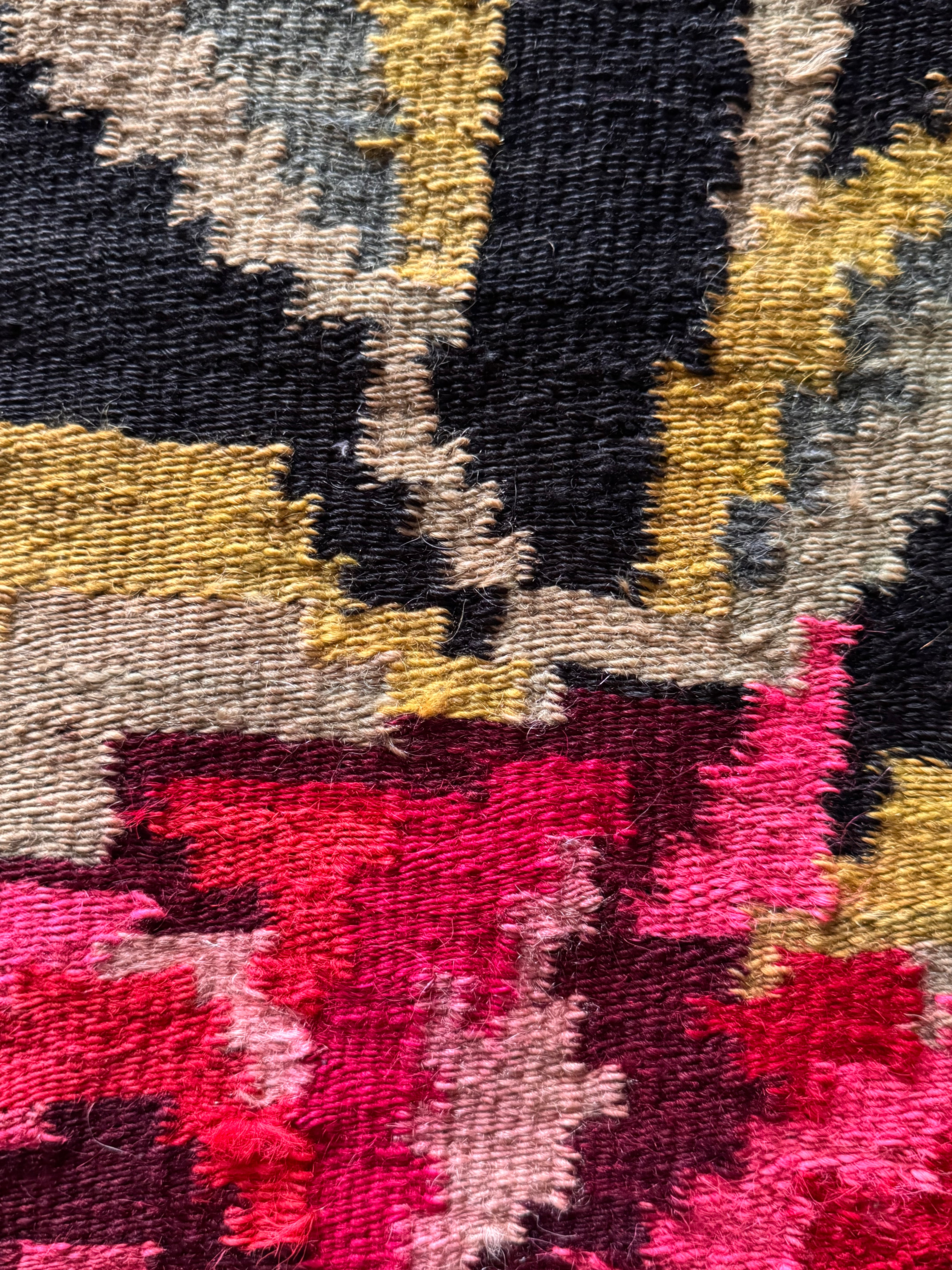 Vintage Maramureș floral rug showcasing authentic Romanian folk artistry