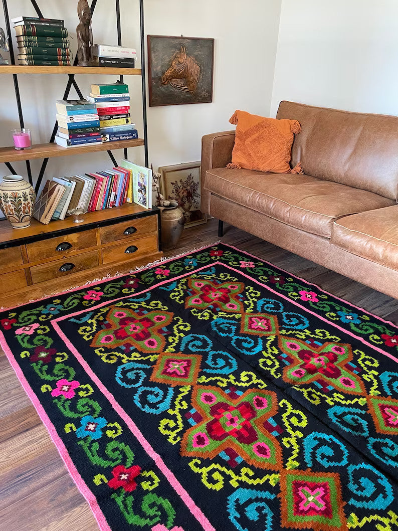 Vintage Geometric Romanian Wool Kilim Rug, 240x158 cm, view 2