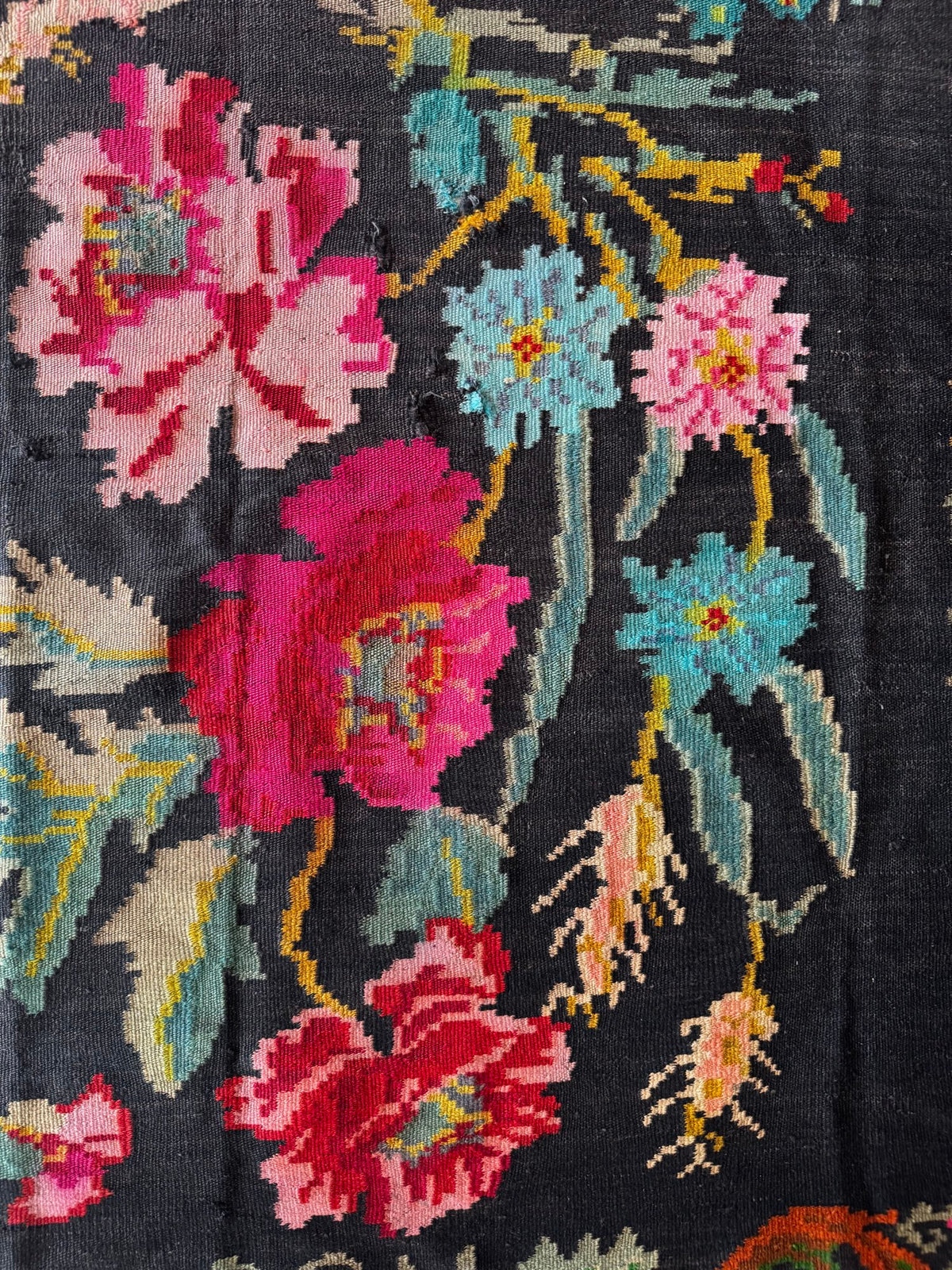 Vintage Black Floral Romanian Wool Rug, 290x180 cm, view 4