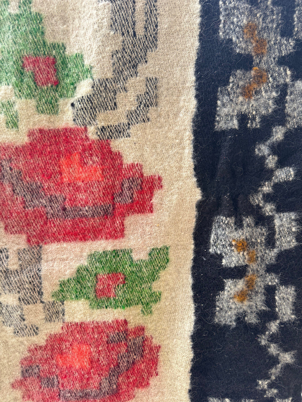 Vintage Floral Maramureș Wool Cerga Bedspread, 225x147 cm, view 6