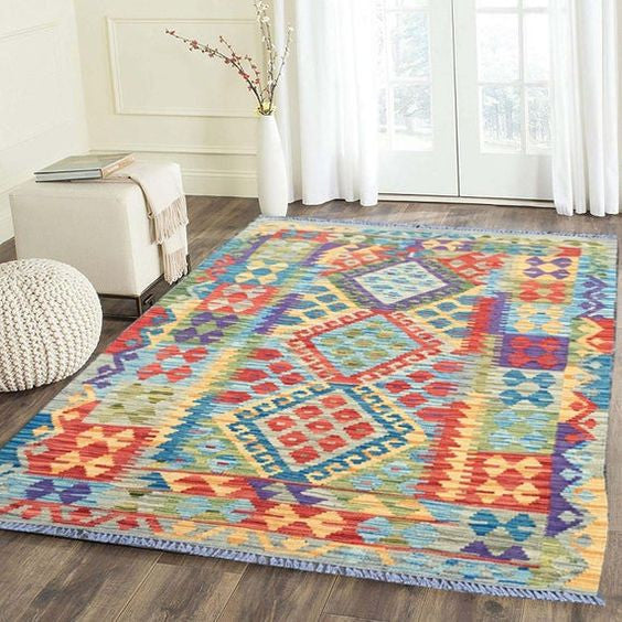 Different types of flat weave carpets worldwide