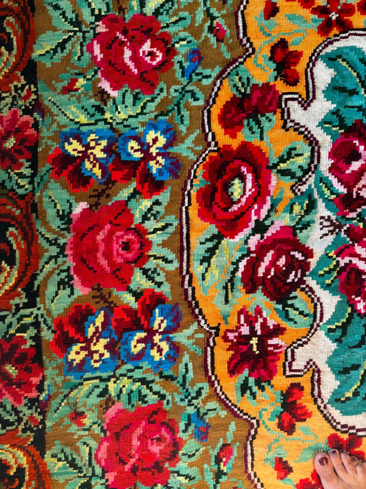 Handwoven Floral Bessarabian Wool Rug, 250x210 cm, view 5