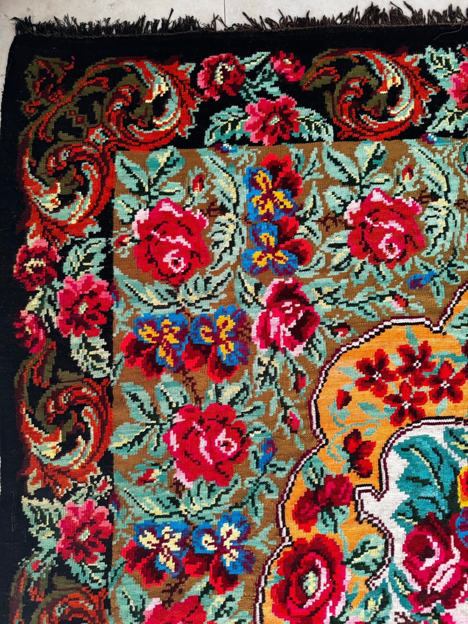 Handwoven Floral Bessarabian Wool Rug, 250x210 cm, view 7