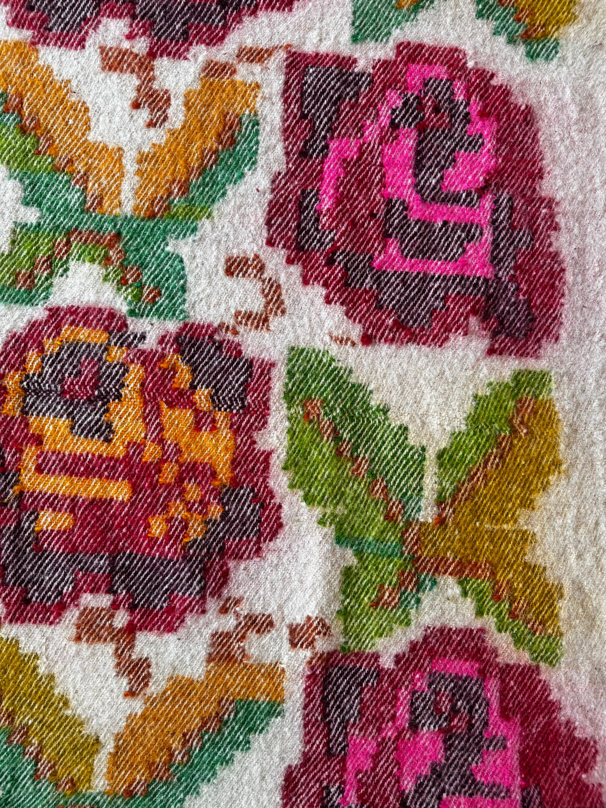 Handwoven Floral Bistrița Wool Cerga Bedspread, 205x175 cm, view 8