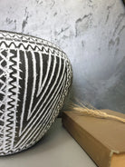 Black Vadastra-Style Clay Vase, Crossed Lines, 18 cm, view 3