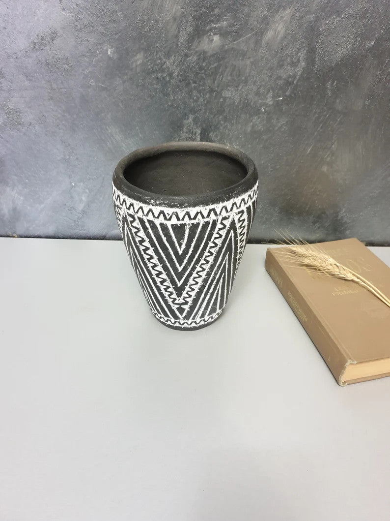 Black Vadastra-Style Clay Vase, Triangles, 18 cm, view 10