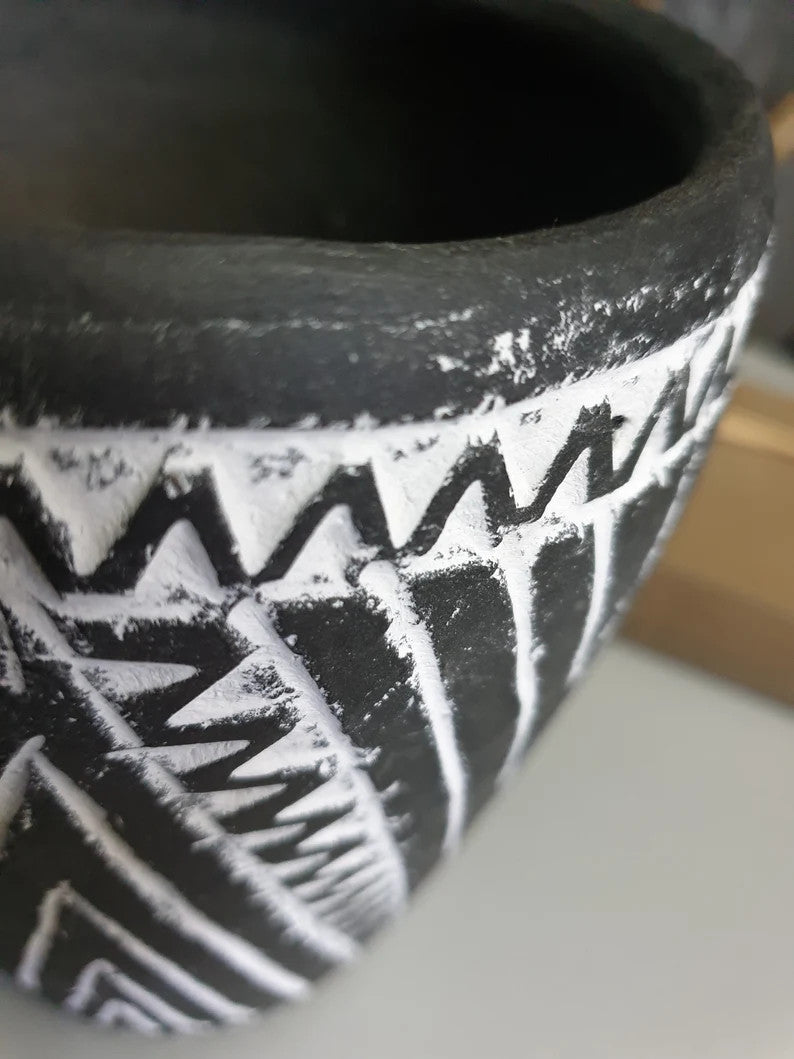 Black Vadastra-Style Clay Vase, Triangles, 18 cm, view 6