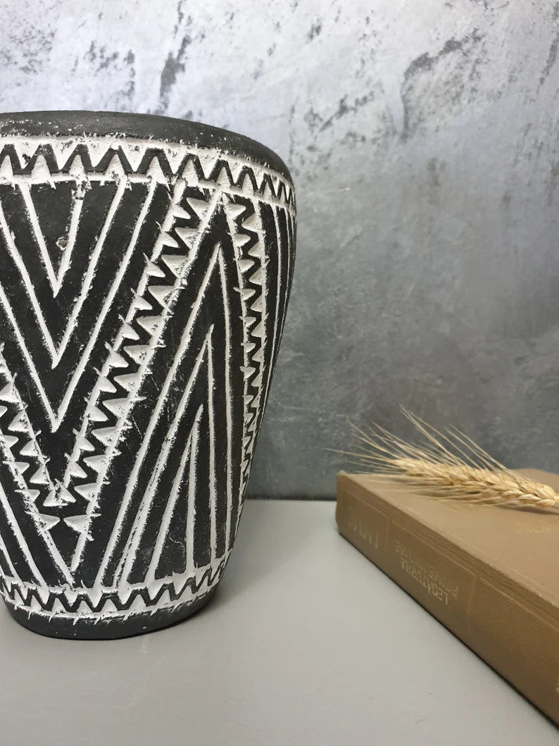 Black Vadastra-Style Clay Vase, Triangles, 18 cm, view 8