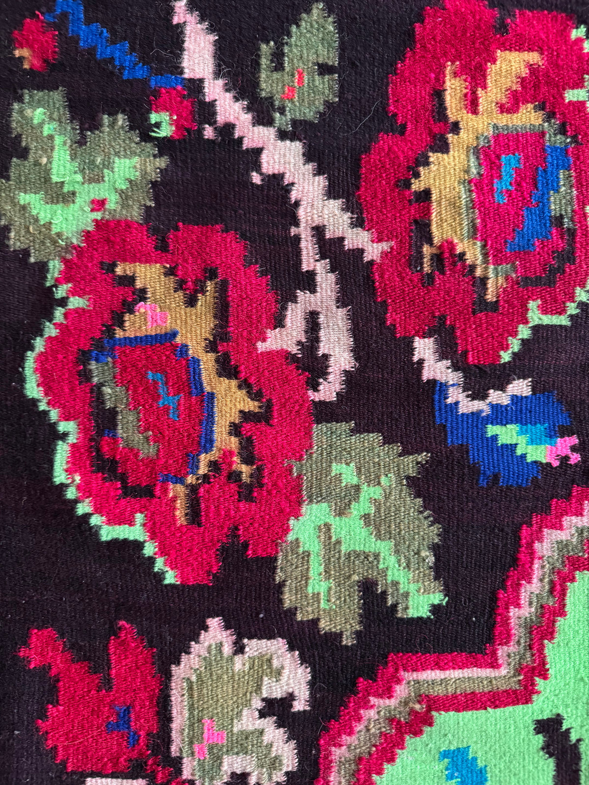 Handwoven Green Floral Maramureș Wool Rug, 165x125 cm, view 7